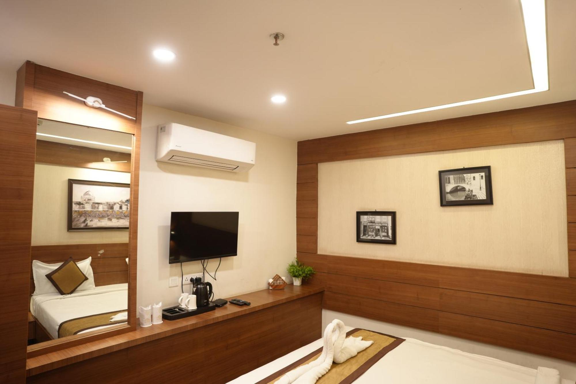 Hotel Silkhouse Premier Danapur Kültér fotó